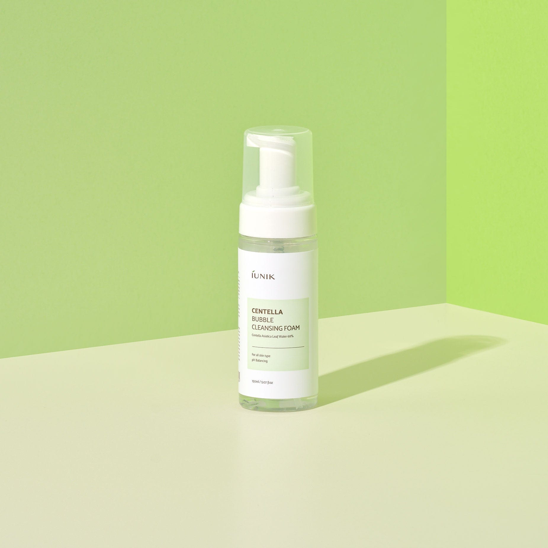 iUNIK Centella Bubble Cleansing Foam 150 mL iUNIK